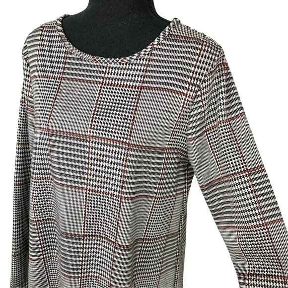 2/$25 - OLIVIA RAE Plaid Houndstooth Long Sleeve Dress - Picture 4 of 9